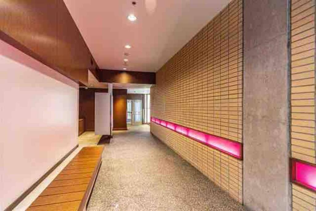 Beautiful Apartment Downtown, Mins To Rogers Arena, Stadium, Restaurants, Shops Vancouver Eksteriør billede